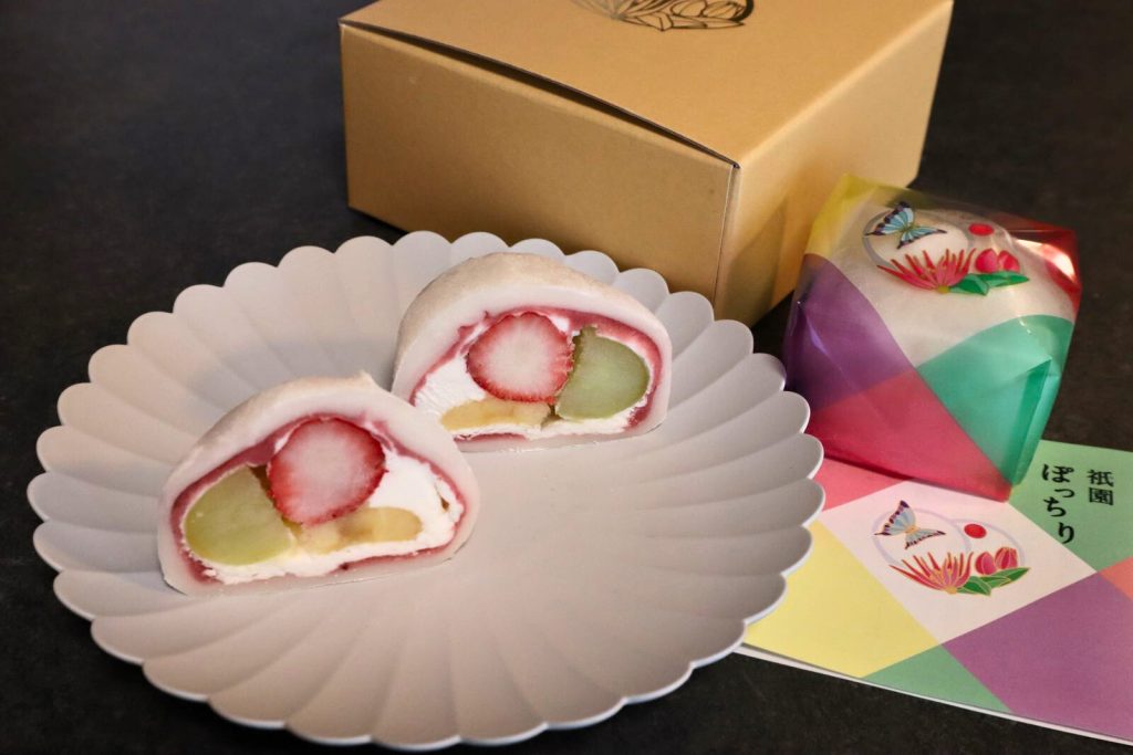 祇園ぽっちり 断面 苺丸ごと ホイップ