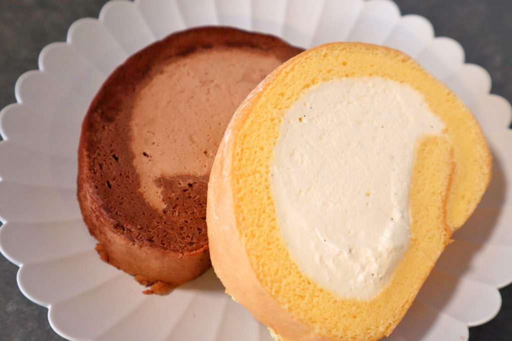 解凍しカット後の堂島バニラロール・堂島プリンスロール