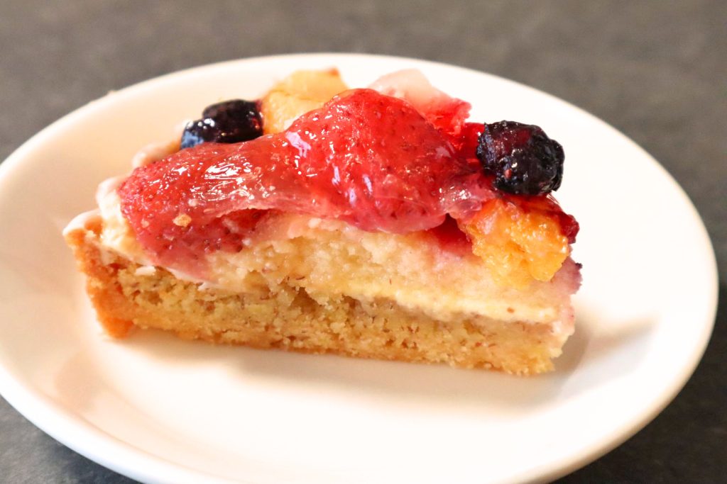 ア・ラ・カンパーニュのフルーツタルト断面